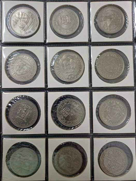 Moedas Portuguesas de 100 e 200 escudos 24 unidades