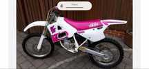 Yamaha yz125 cc de 1992 , totalmente restaurada .
