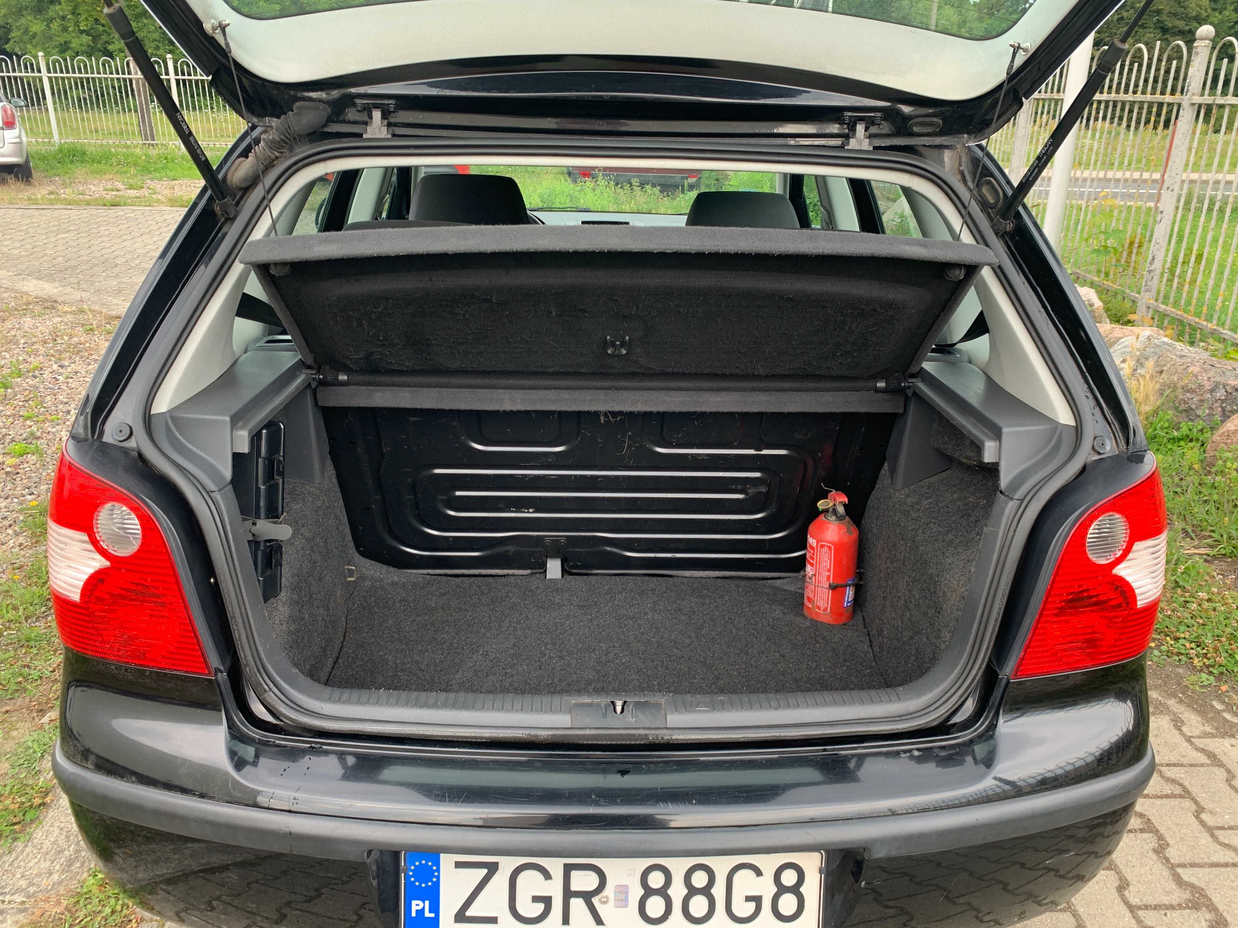 VW POLO 2003r. 1.2 / 54 KM // Klima // Hak //  5 drzwi //