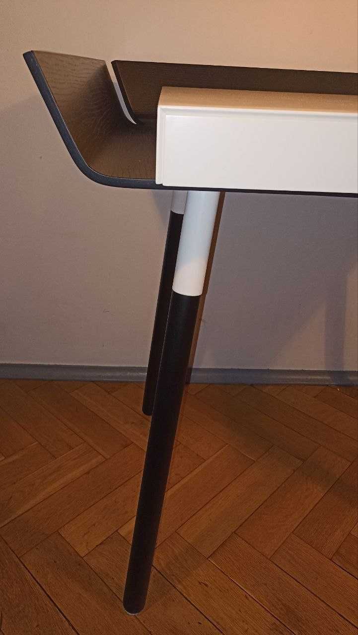 biurko z 1 szufladą EMKO My Writing + Czarne krzesło
