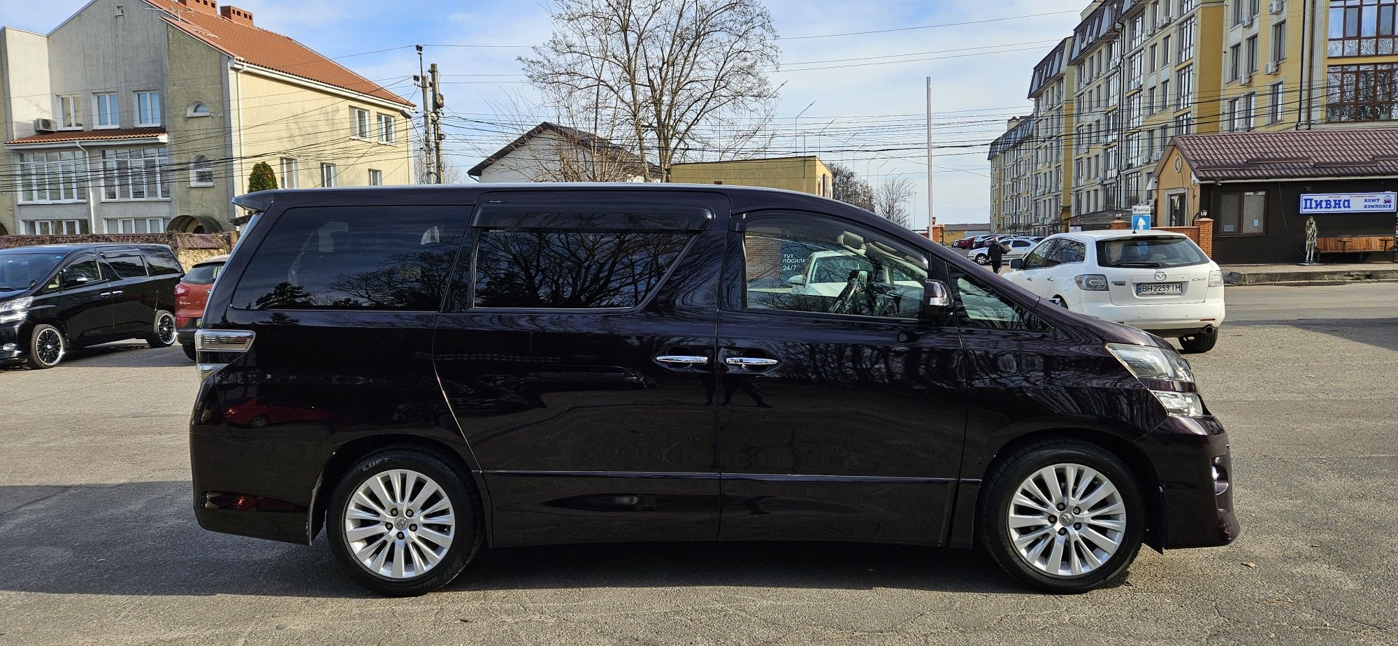 Toyota Vellfire/Alphard 2,4 CVT 2013