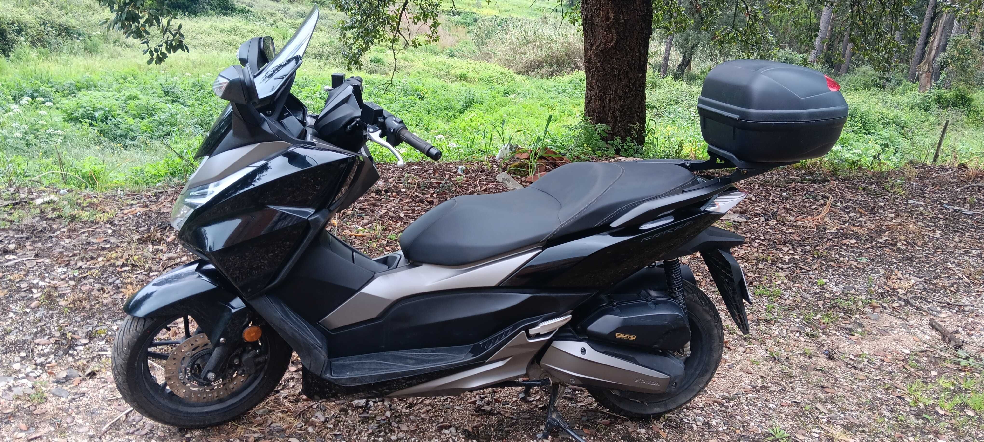 Honda Forza 125cc 2018 *Só 4.673kms*