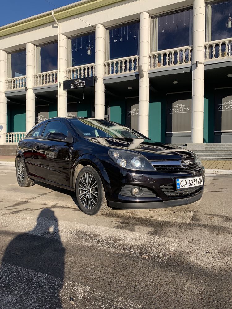 Продаеться Opel Astra Gtc Sport Coup
