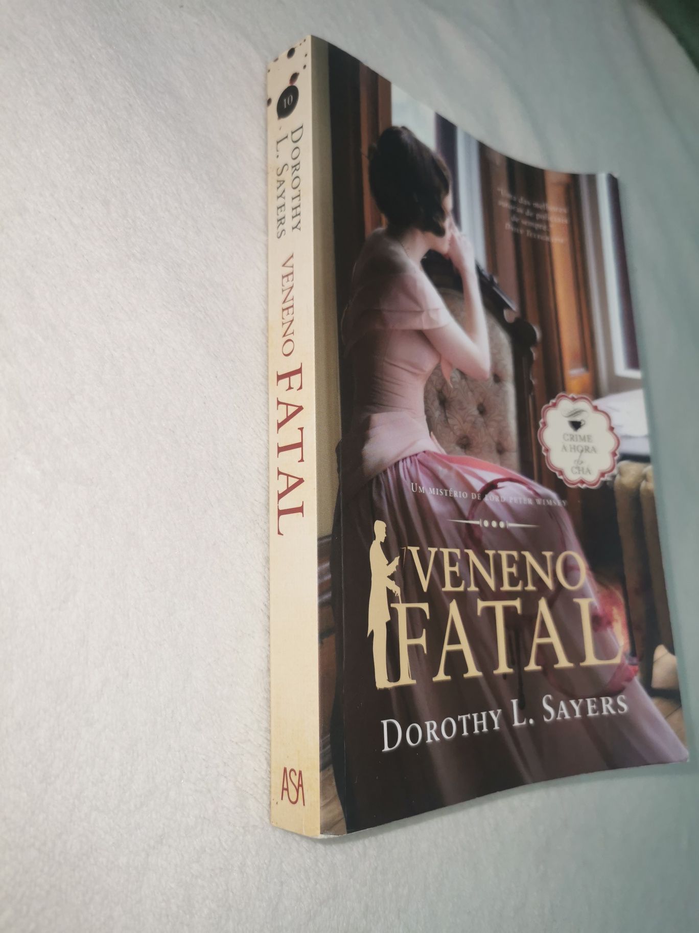 Veneno Fatal - Dorothy L. Sayers [PORTES INCLUÍDOS]