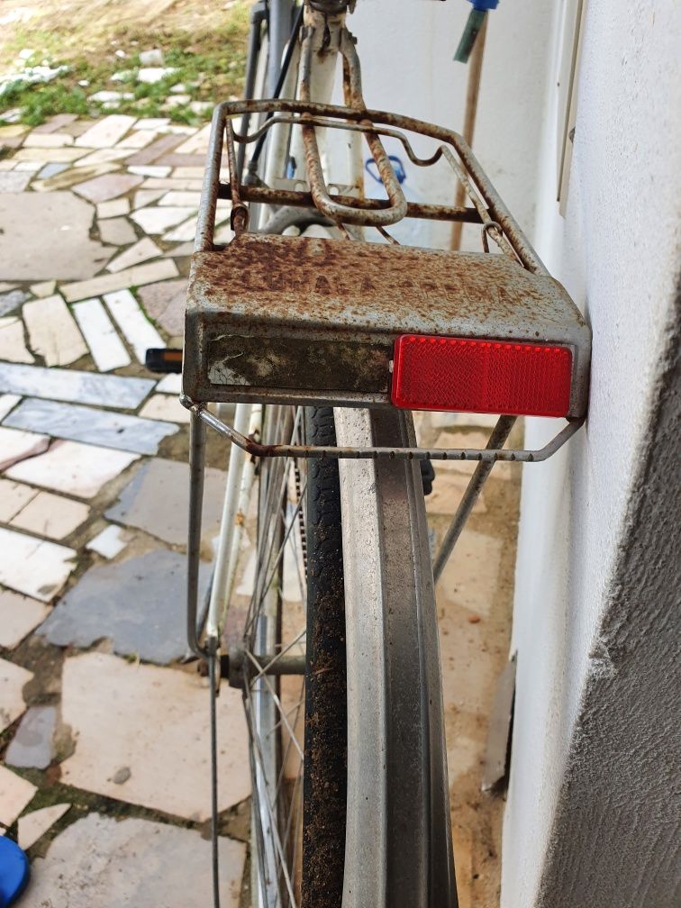 Bicicleta antiga de estrada fabricado em Inglaterra