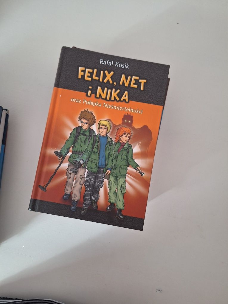 Felix, Net i Nika