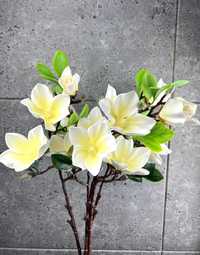 Sztuczna Magnolia gałąź magnolii PIANKOWA PREMIUM JAKOŚĆ (KWIATY)