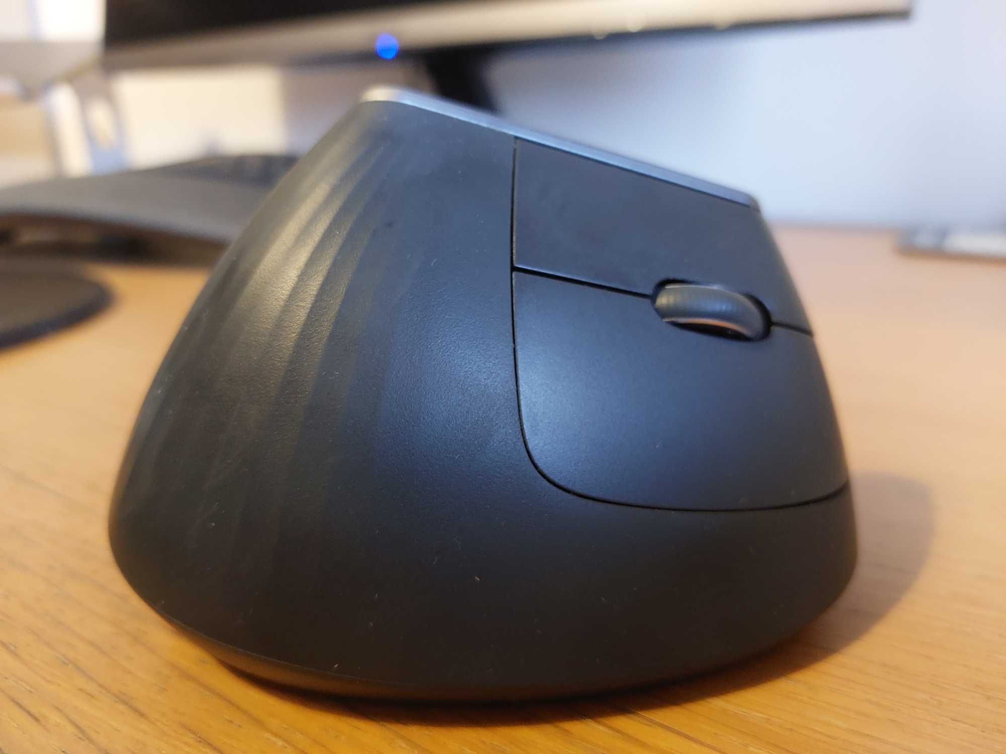 Rato ergonómico Logitech MX Vertical