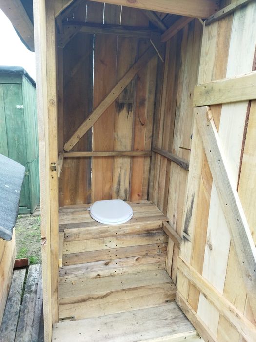 Toaleta drewniana WC sosnowa, wychodek