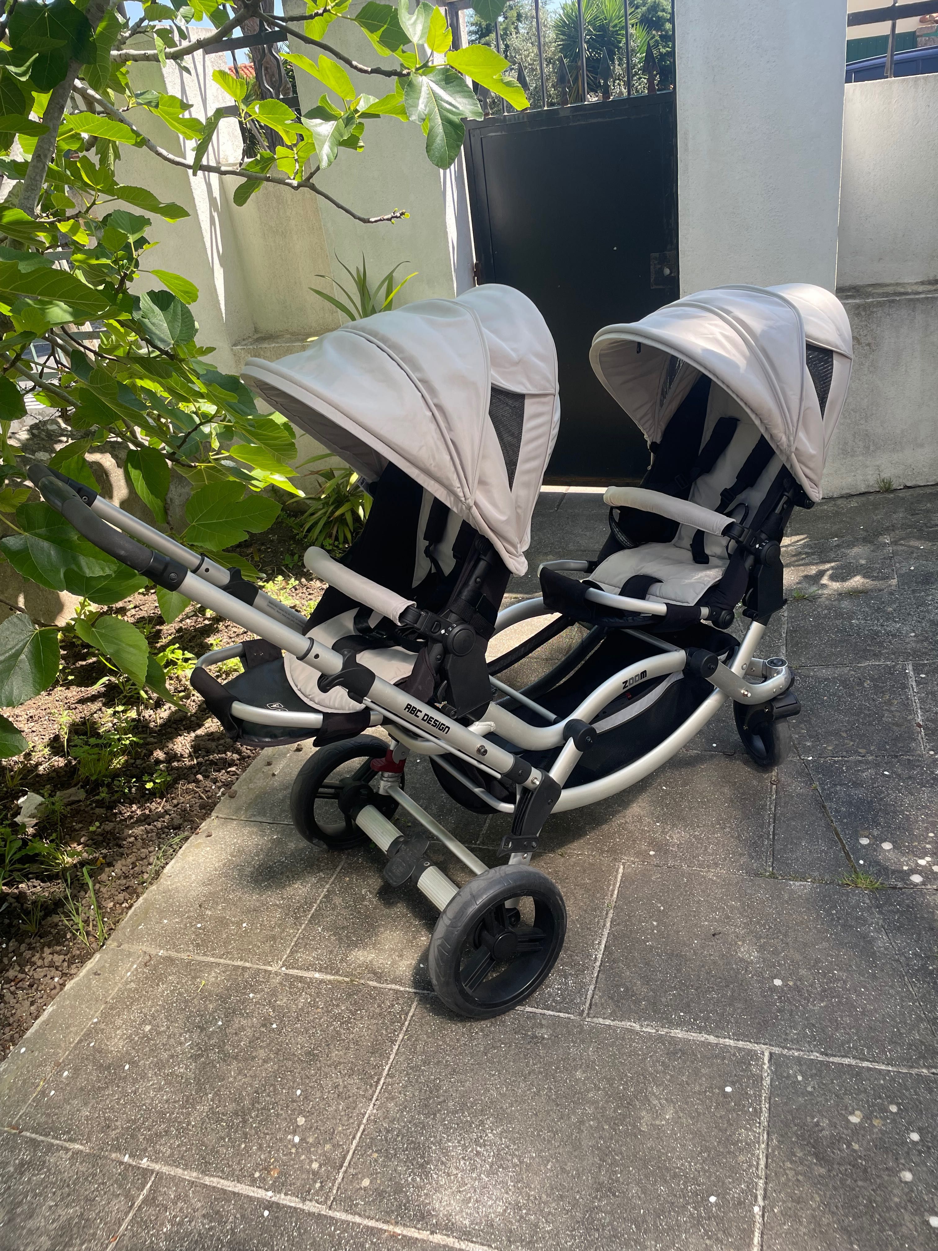 Carrinho Duplo Gêmeos com Bebê Conforto | ABC Design Zoom