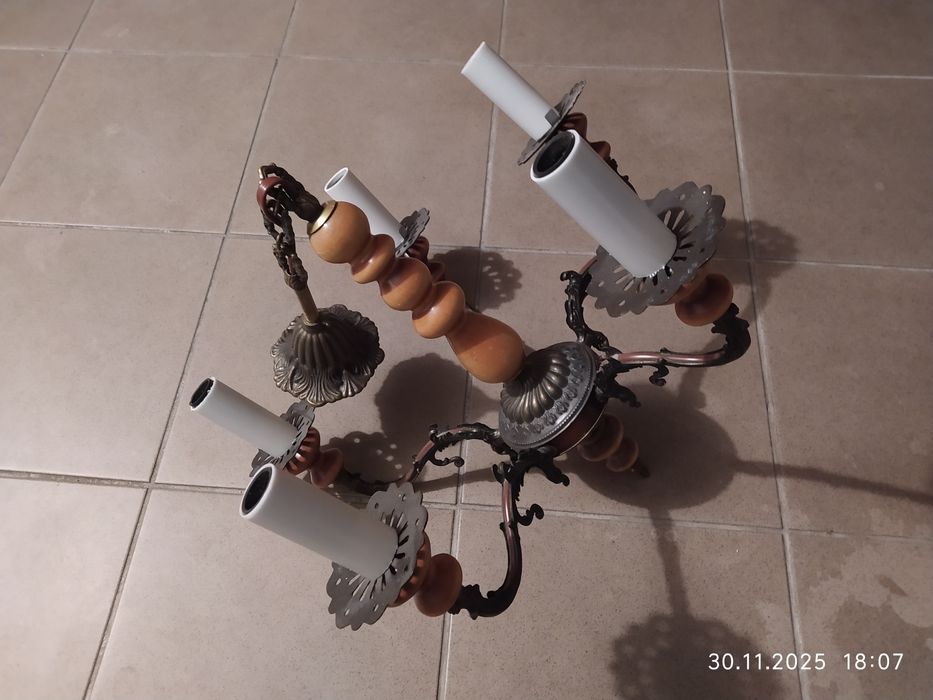 Stara lampa wisząca