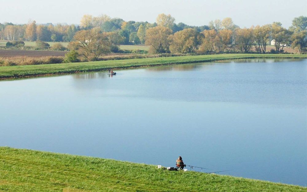Działki budowlane z Warunkami Zabudowy woda na działkach, prąd w ulicy