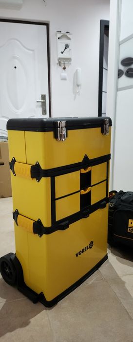 Wózek narzędziowy 3 segmentowy

VOREL 78738