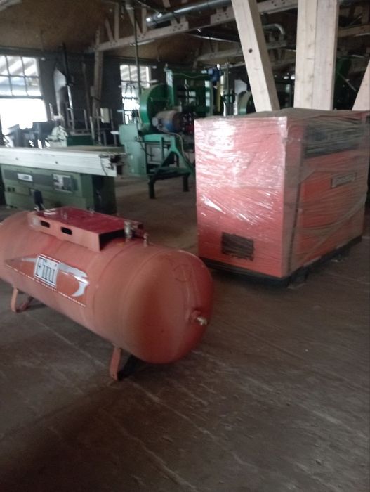 Продам компресор гвинтовий