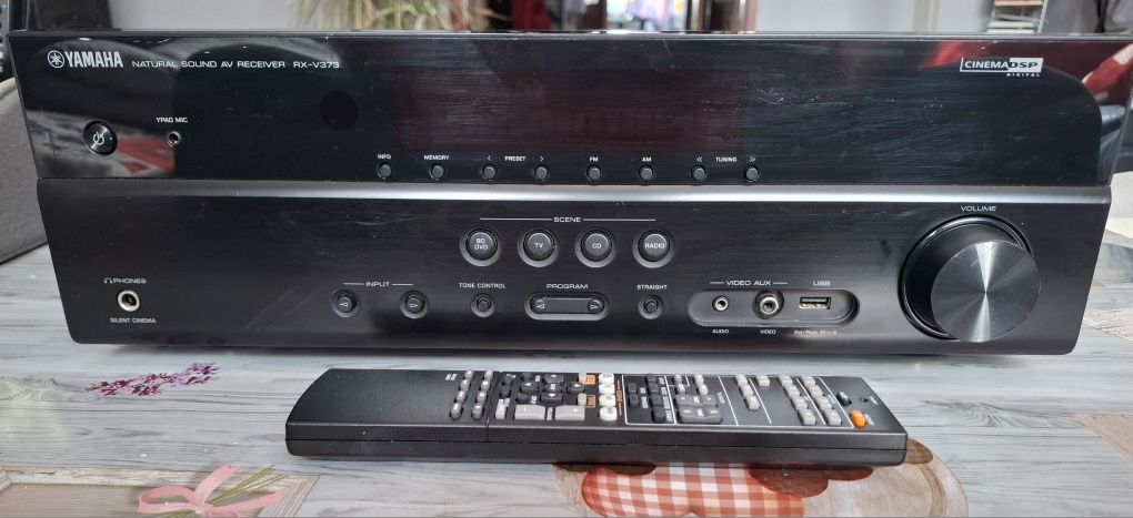 Amplituner Yamaha RX-V373