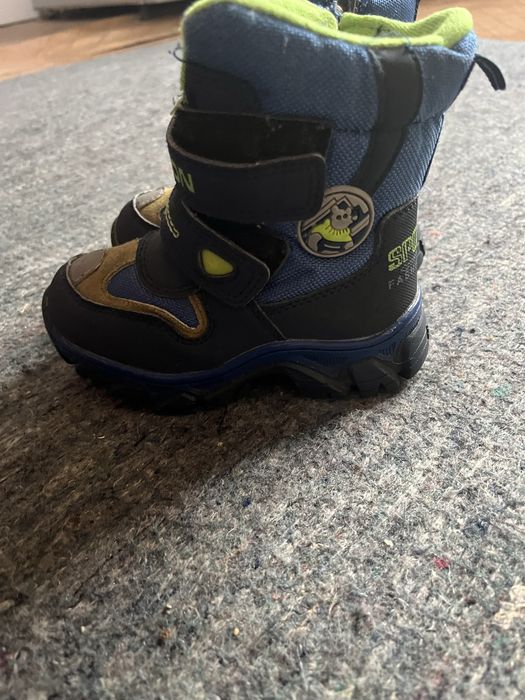 Зимове взуття для хлопчика, розмір  23-24
