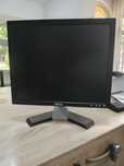 Monitor Dell 17 cali
