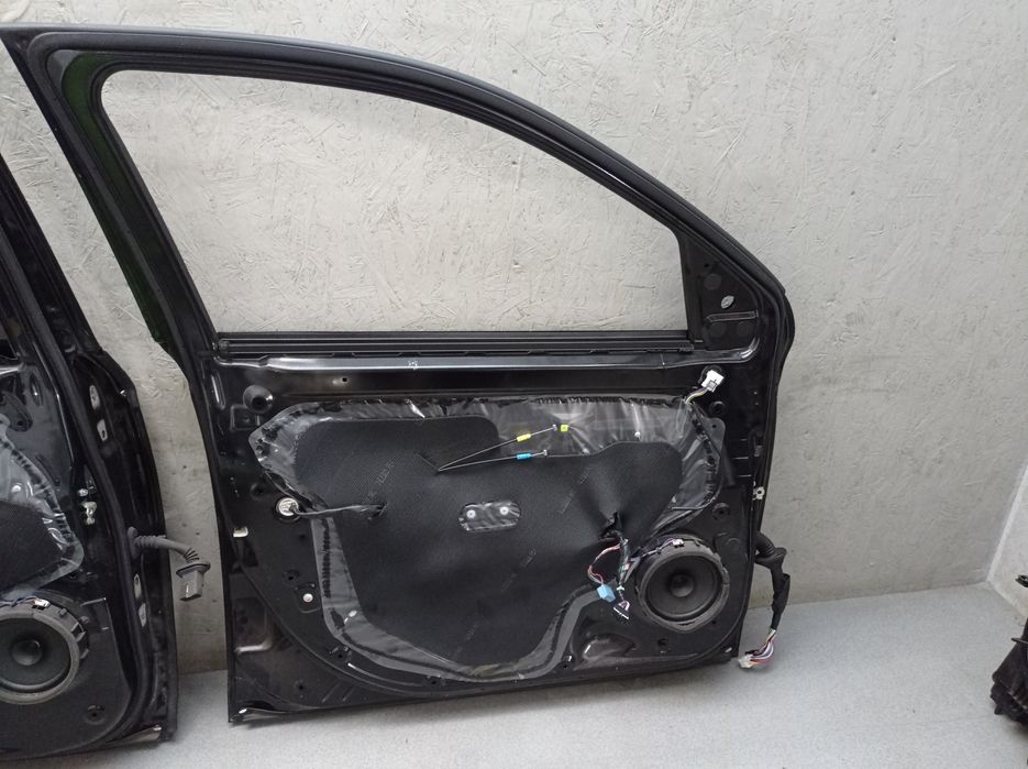 Двері Х42  Mitsubishi Outlander 3 2015-2021р запчастини Розборка