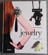 Livro "Contemporary Jewelry" de Miquel Abellan