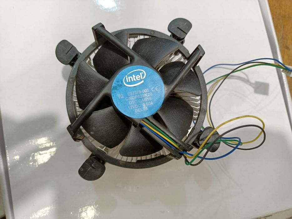 Intel Pentium G4560 (socket lga1151)