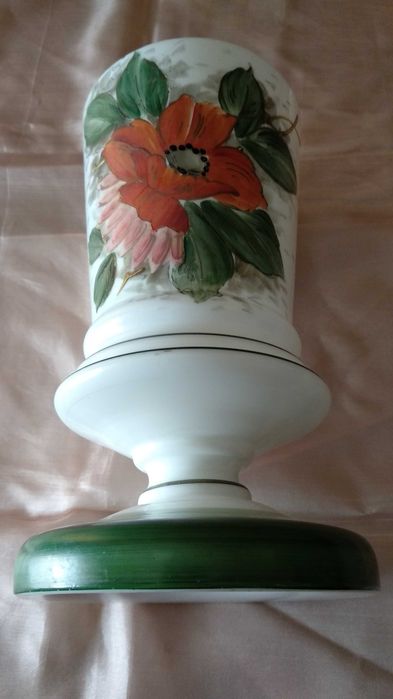 Jarras e castiçal antigos