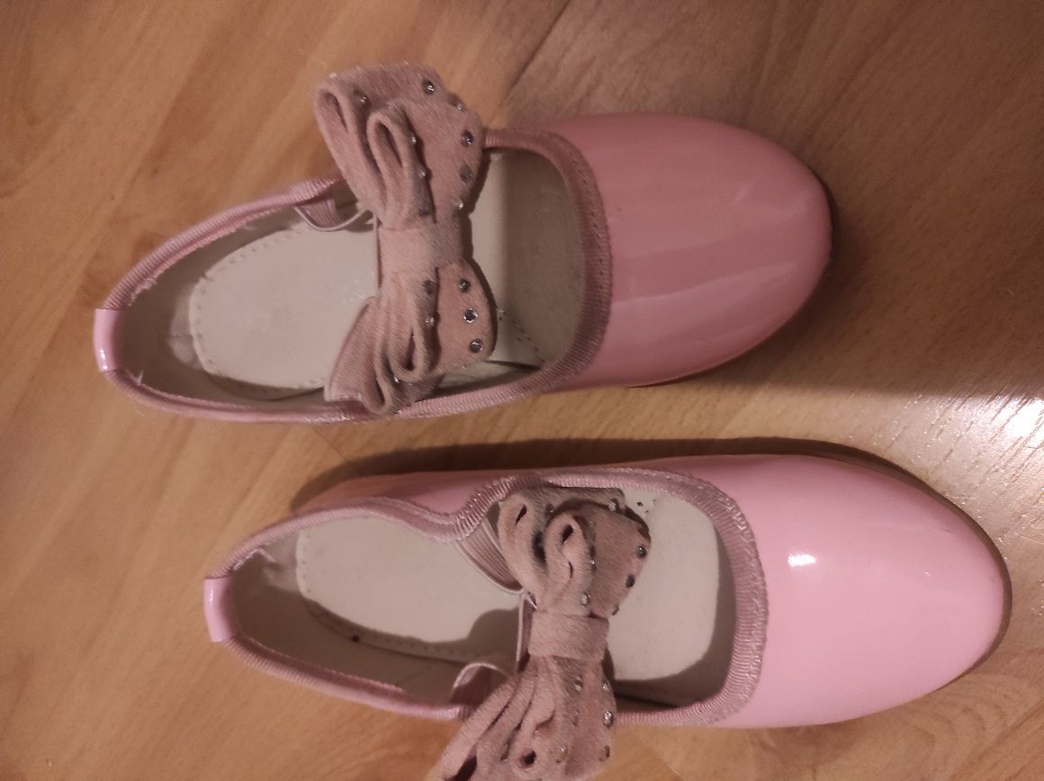 Buty buciki baletki wkładane na gumce różowe r.26 kokardy kokardki