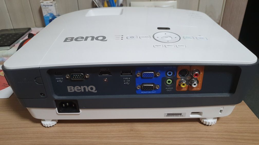 BENQ MU706 проектор