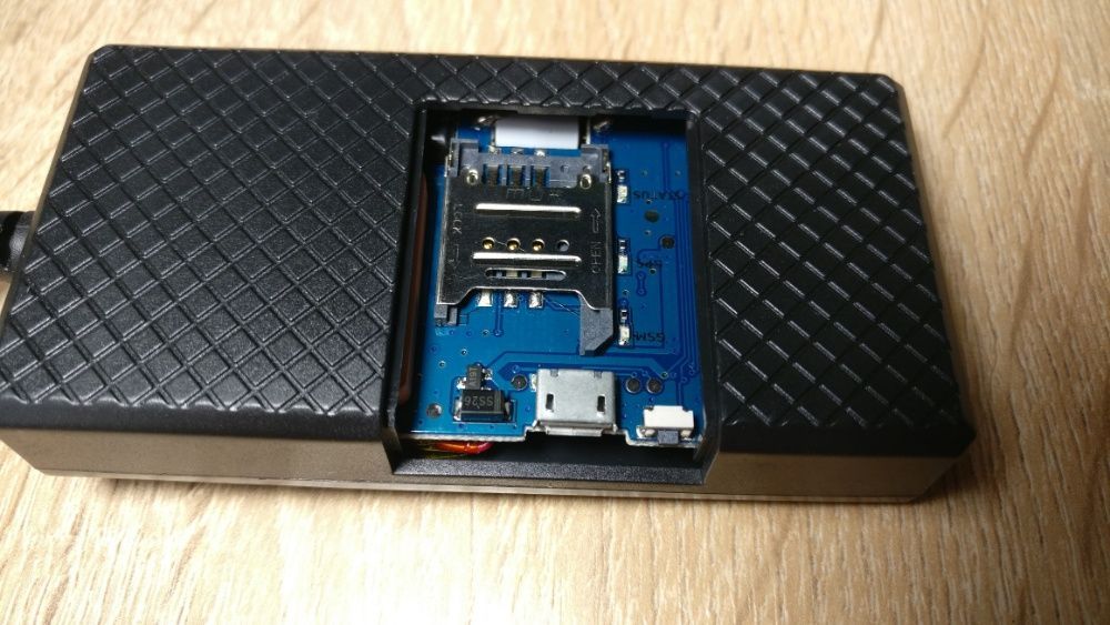 GPS Трекер для визначення місцезнаходження авто Vesta 02FPV
