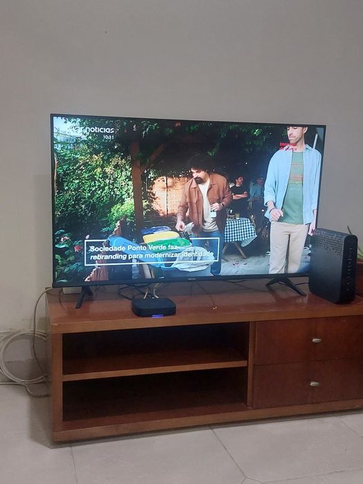 Vendo Televisor Hisense 40 polegadas