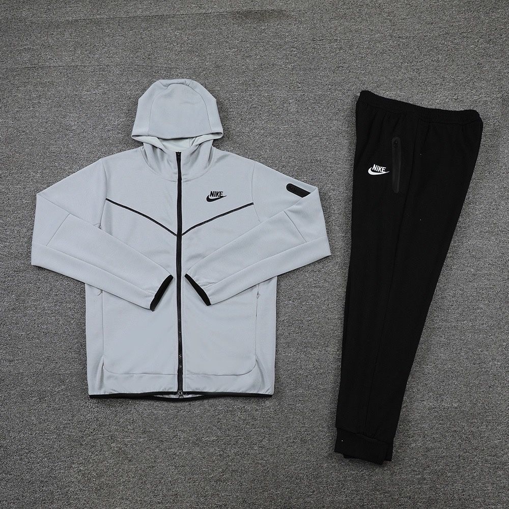 Dres Nike Tech Fleece