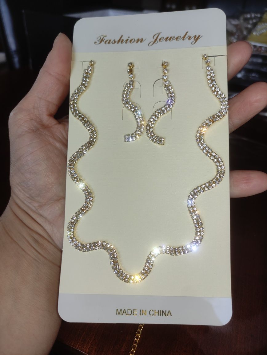 Conjunto Dourado Noiva Brilhantes Colar Brincos