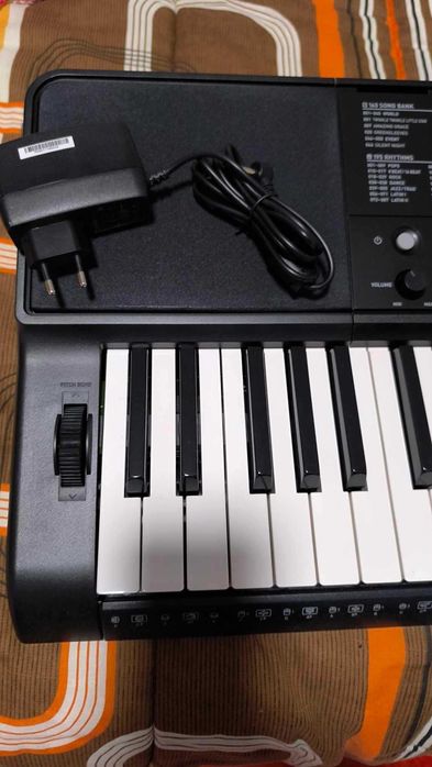Teclado Casio CT-X800 – 61 Teclas – Em Excelentes Condições
