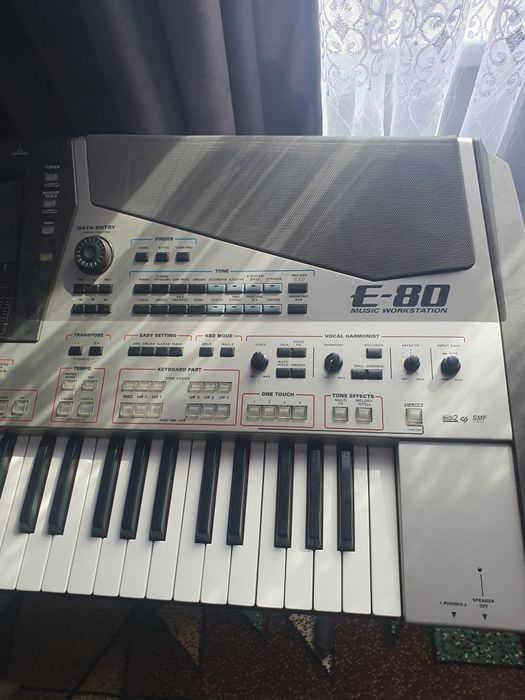 Продам Roland E80 Робоча станція