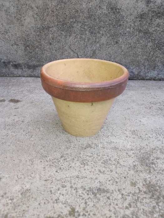 Doniczka donica ceglana gliniana ceramiczna 8 cm 1 szt donic