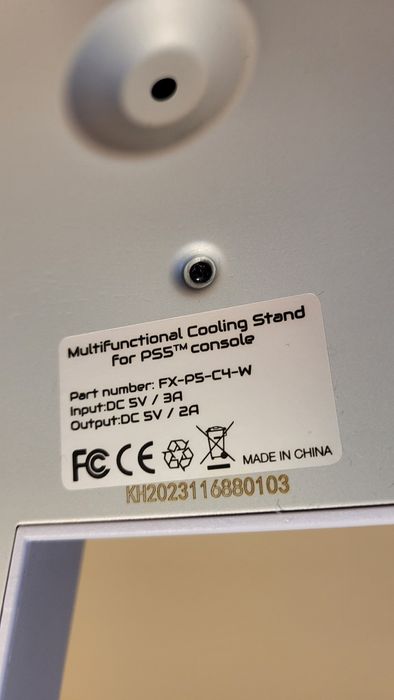 Podstawka chłodząca FROGGIEX FX-P5-C4-W do PS5 Slim