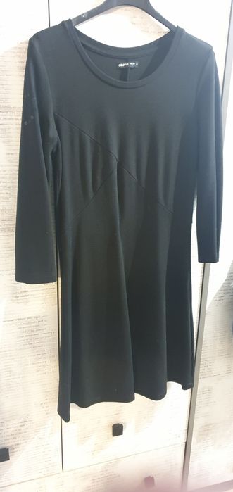 Czarna Sukienka Cropp