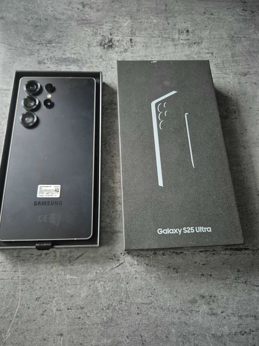 Nowy Samsung s25 ultra czarny tytan