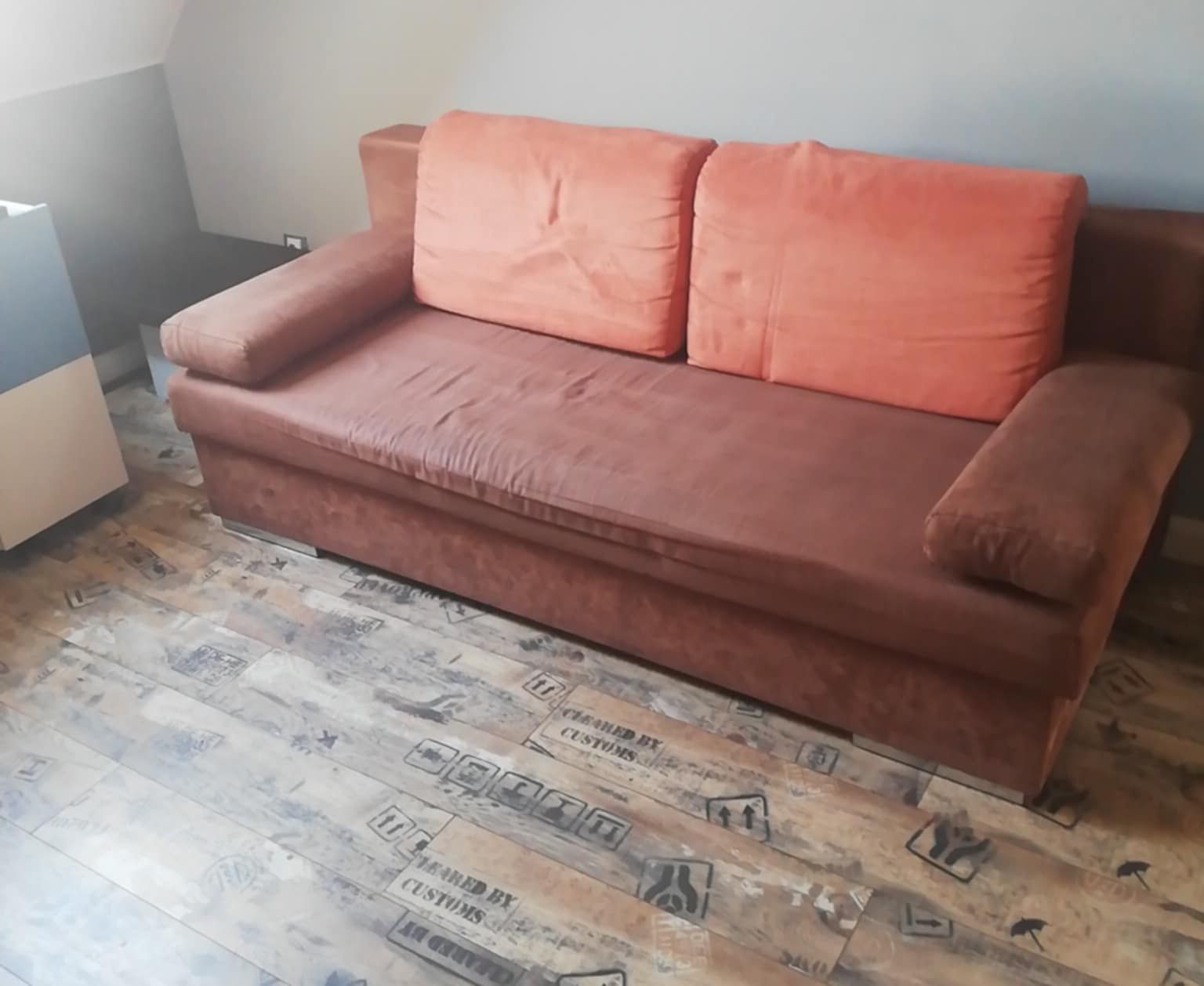 Rozkładana sofa do oddania