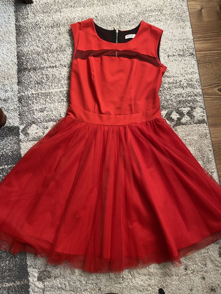 Studniówkowa Czerwona sukienka w rozmiarze 36