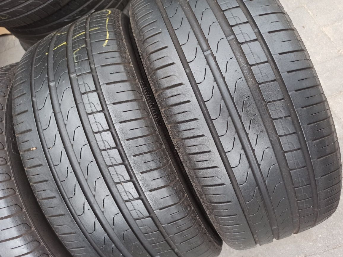 Летняя резина 235/40 R19 Pirelli Cinturato P7