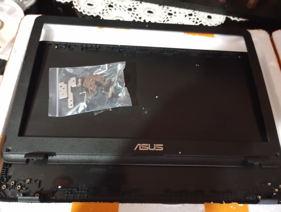 1 kit para ASUS X542