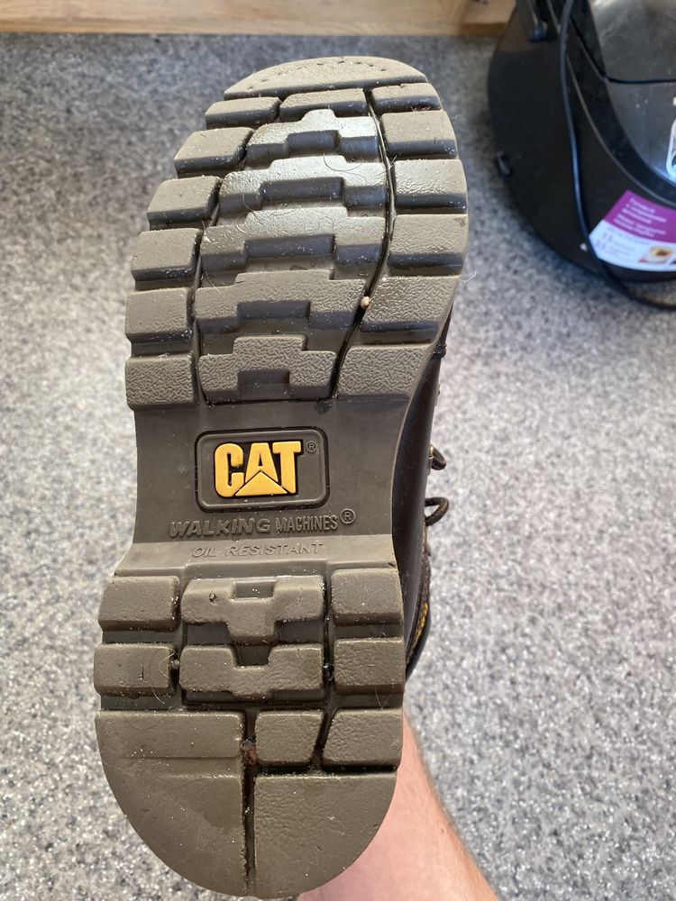 Caterpillar ботинки 41р супер состояние
