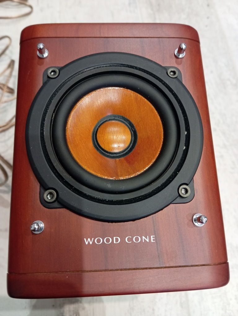 Odtwarzacz CD/DVD JVC CA-EXA1 + głośniki SP-EXA1 + pilot RM-SEEXA1R