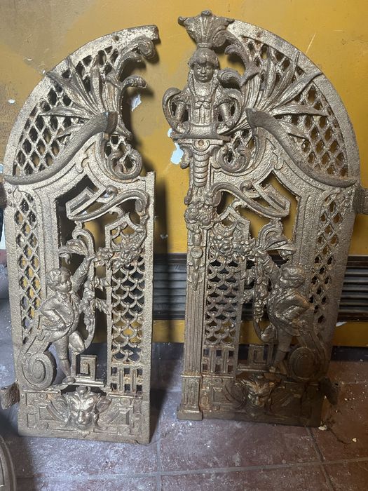 Drzwiczki żeliwne masywne ze starego pieca kaflowego