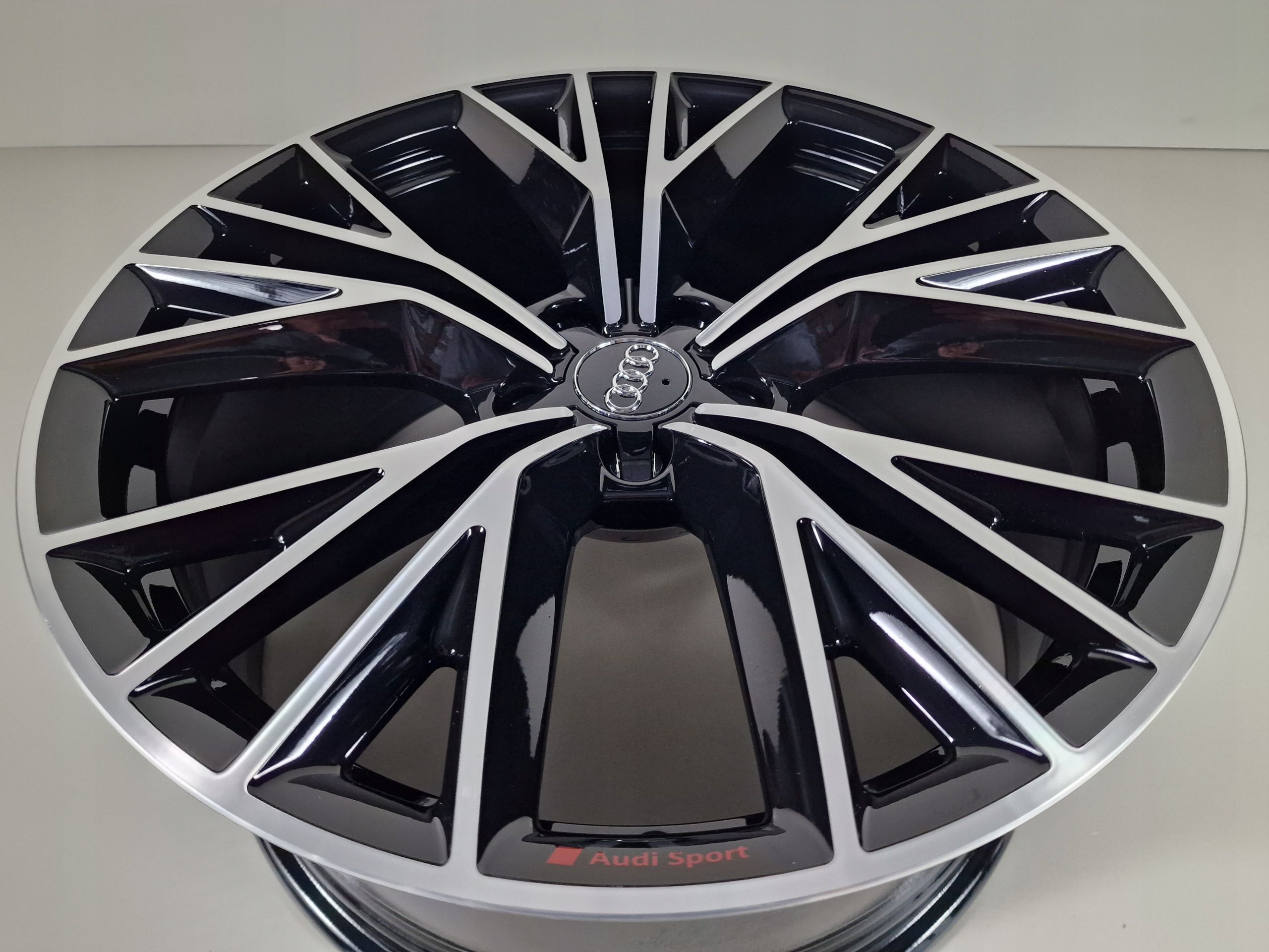Oryginalne Felgi Audi 20 A4 A5 A6 A7 A8 Q3 Q5 Q7