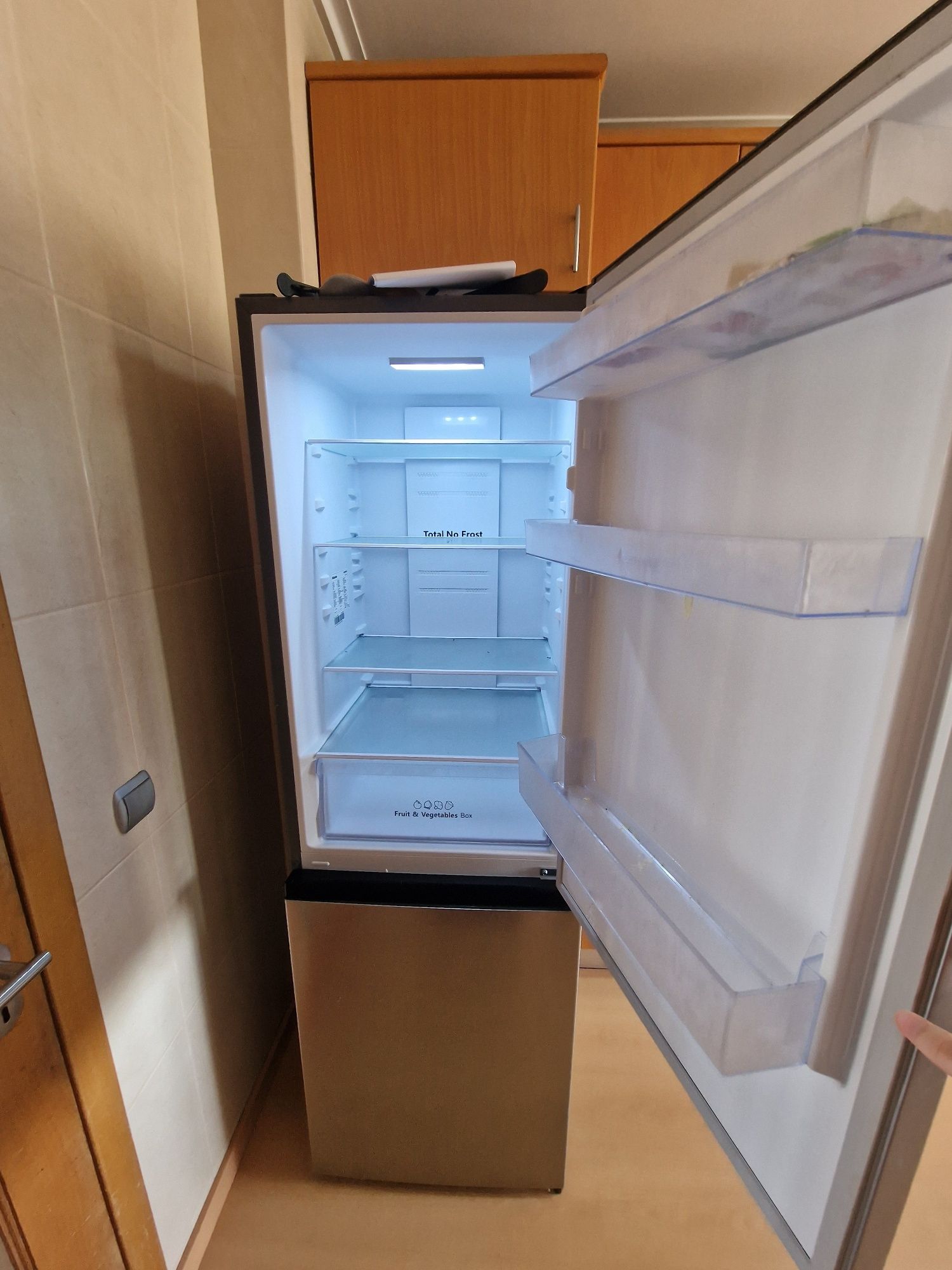 Frigorífico Hisense como NOVO