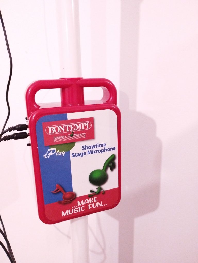 mikrofon bontempi z zewnętrznym źródłem muzyki