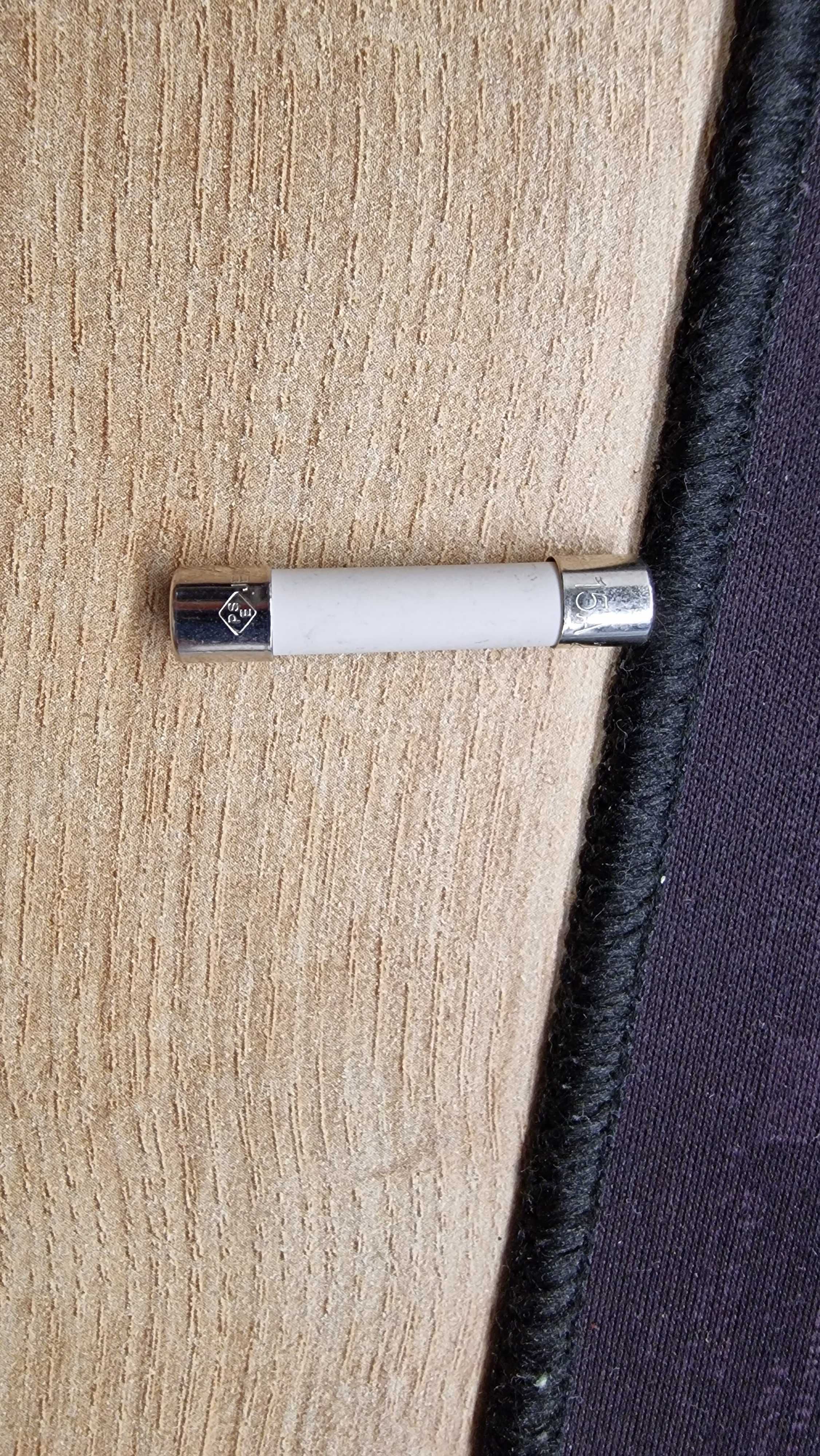 Bezpiecznik mikrofali, piekarnika Samsung 15A