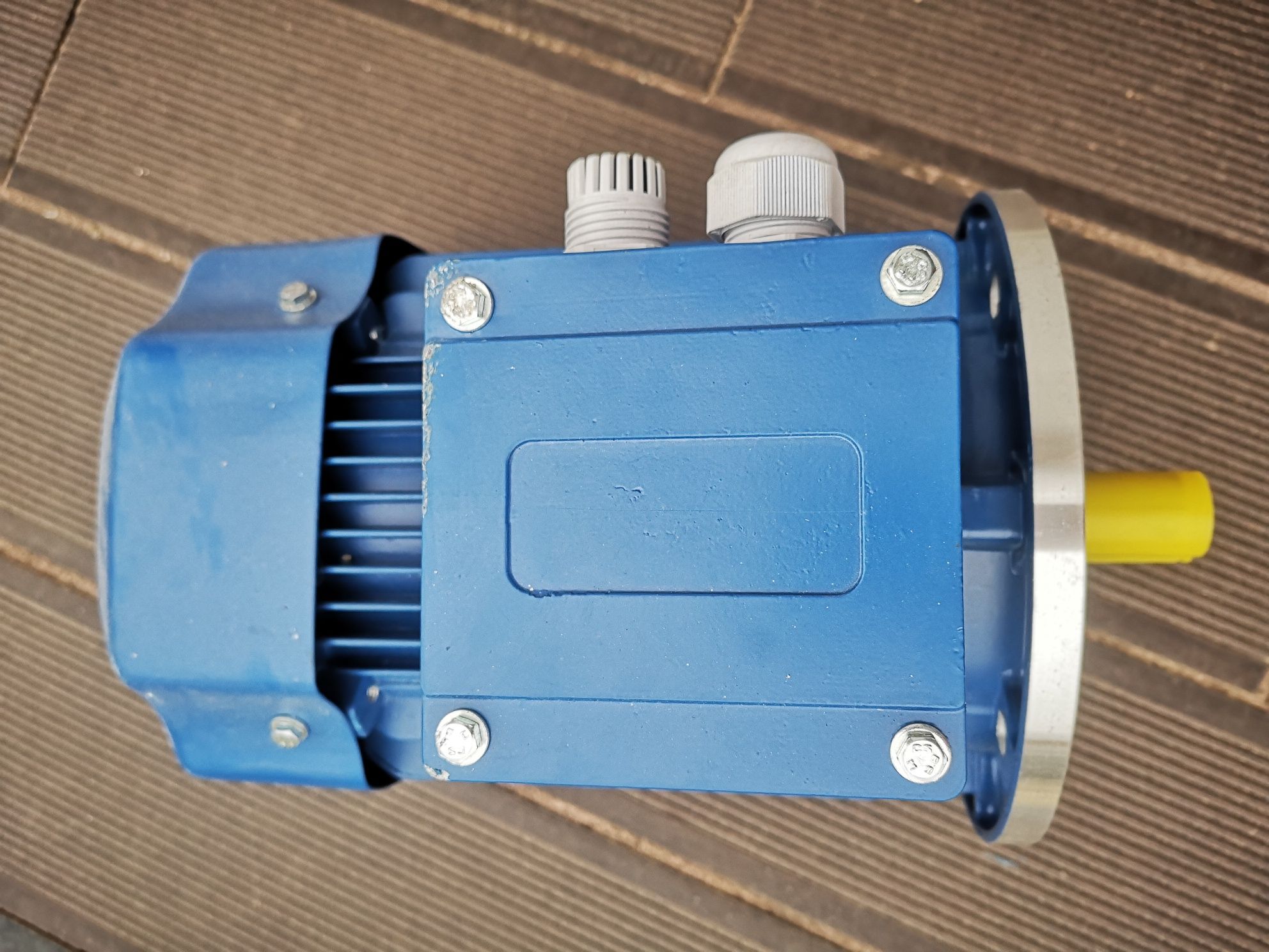 Motor Trifásico Novo