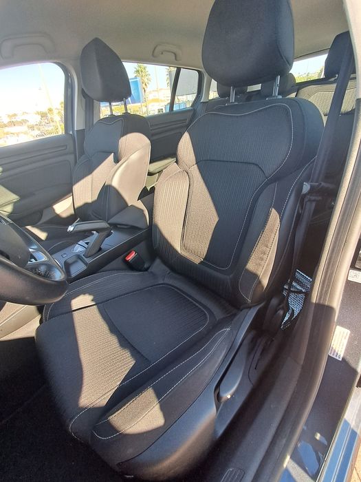 Renault Mégane Sport Tourer 1.5 dCi ECO2) – Muito Económico